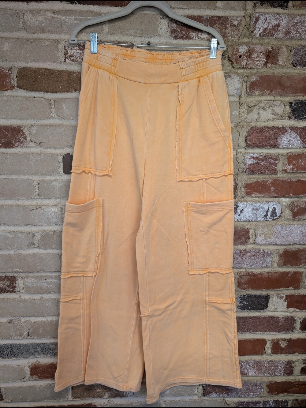 Double Zero Peach Wide-Leg Cargo Pants